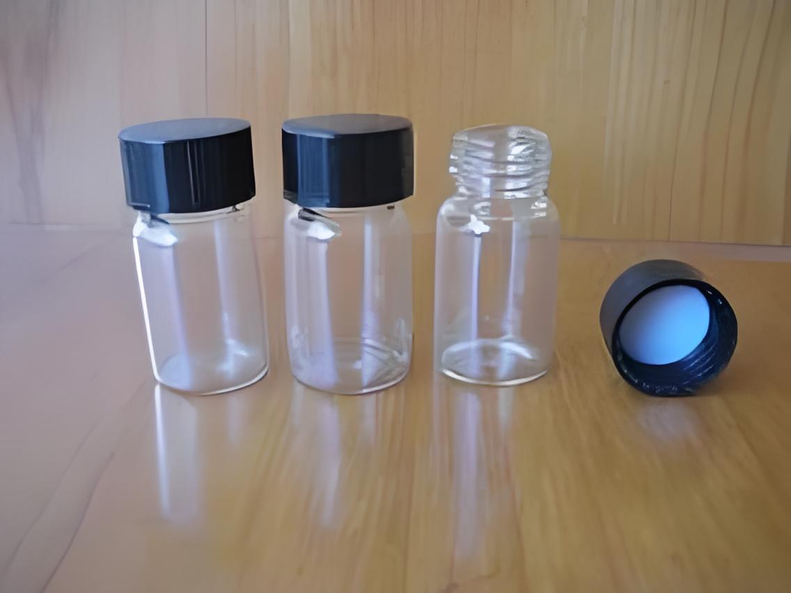 采样药用玻璃瓶